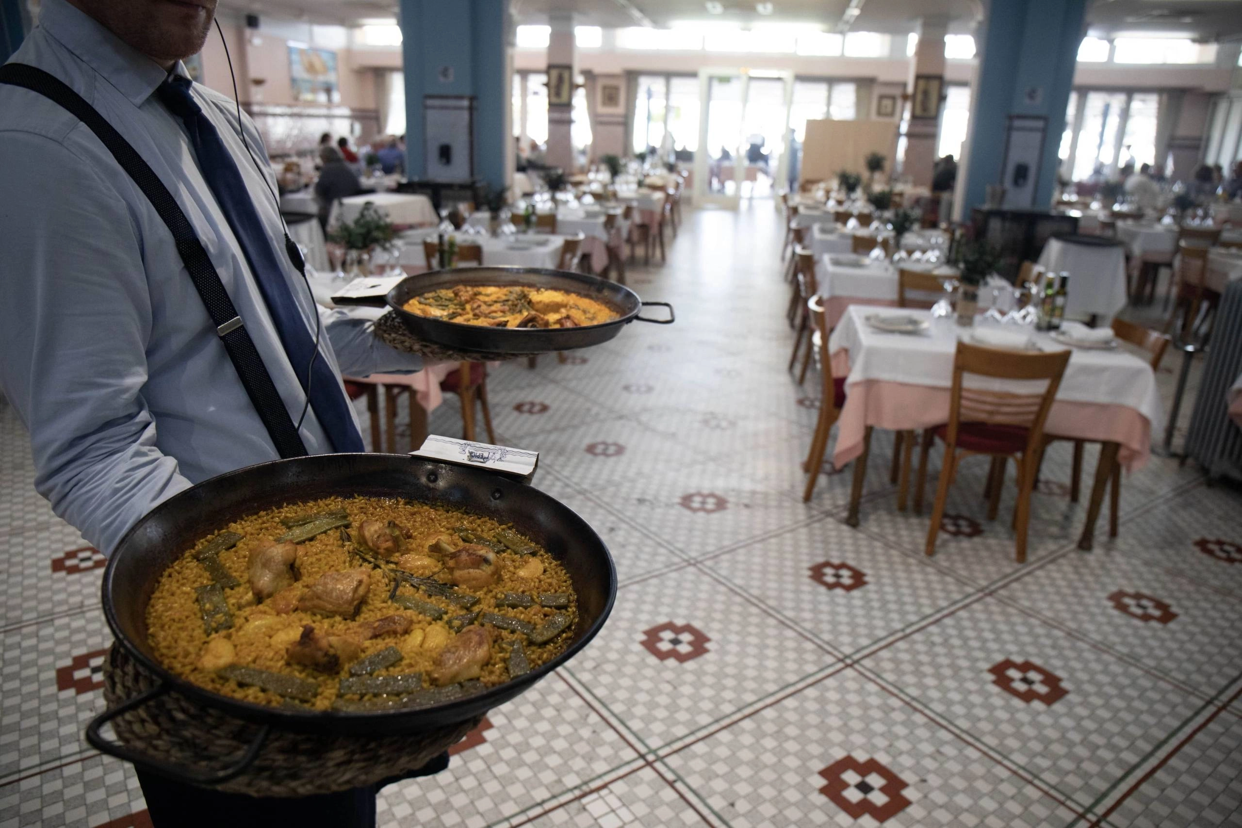 Entre los planes en Valencia para el fin de semana, no puede faltar una buena comida. Y qué mejor que una buena arrocería tradicional que lleva más de 125 años arrasando en Valencia.