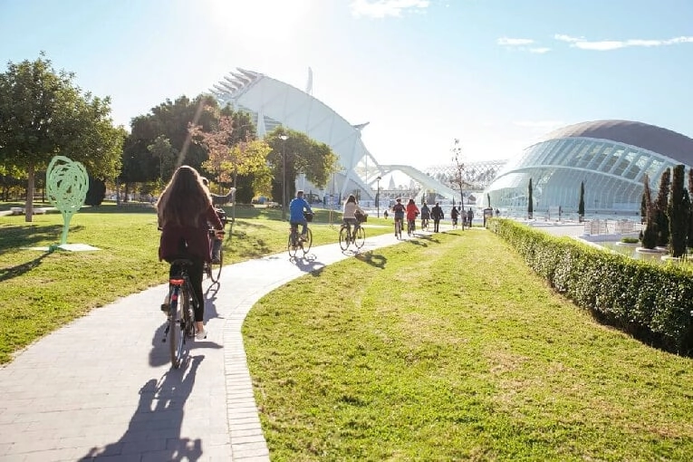Conoce Valencia en 2 horas con la bicicleta esta Semana Santa 2026.