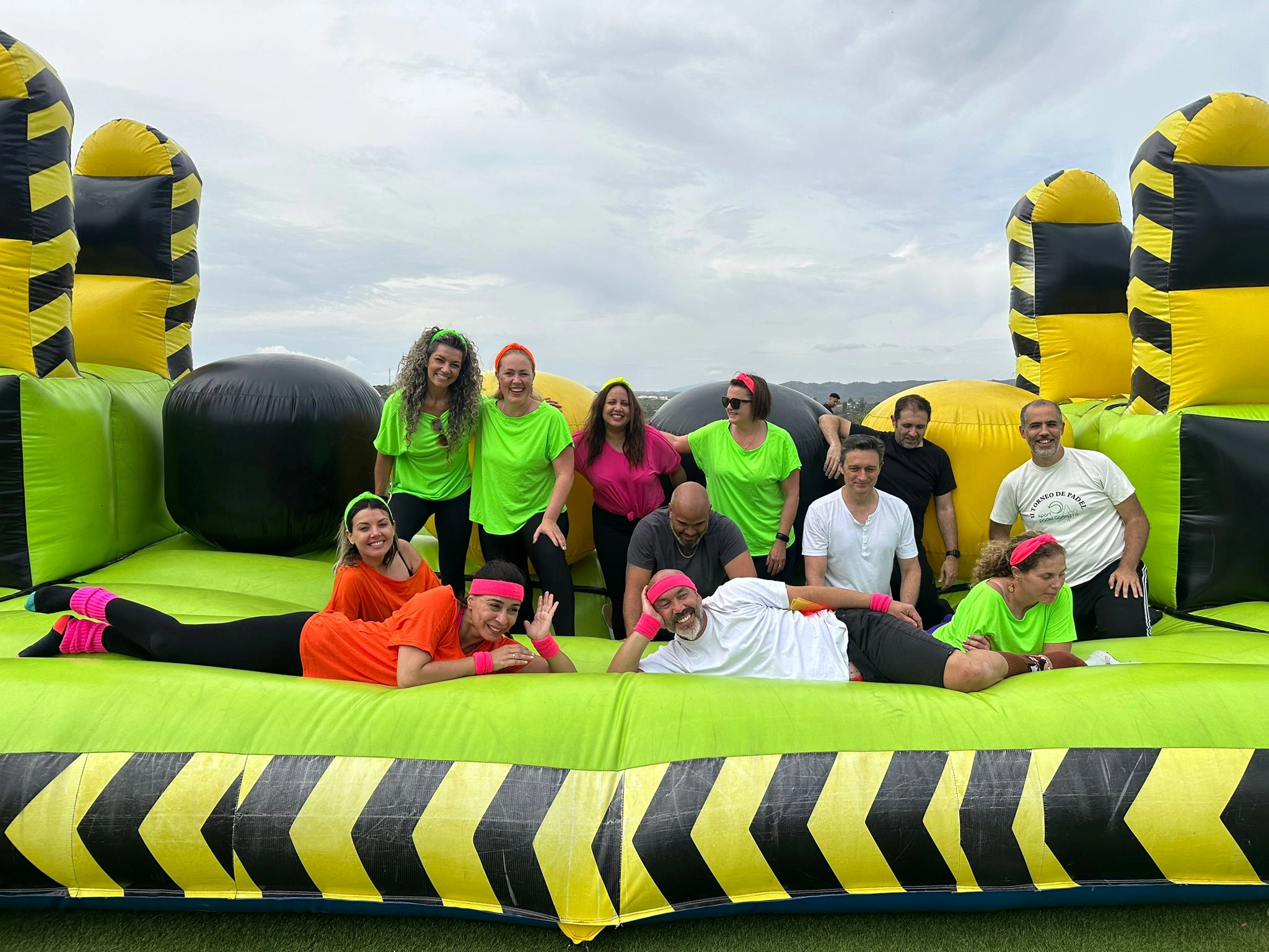 Team building con actividades de aventura en Yujuland Málaga.
