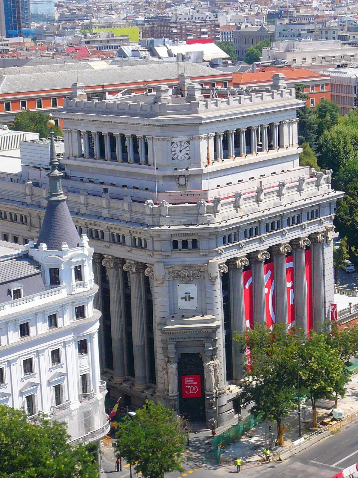 Vistas de Madrid desde la azotea del Círculo de Bellas Artes al atardecer