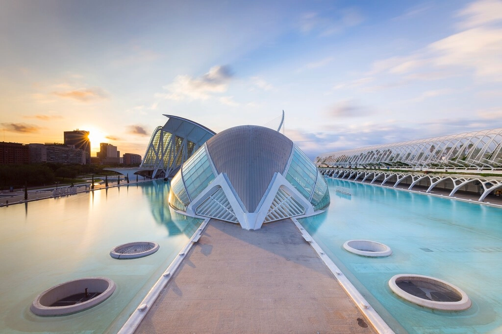 Things to do in Valencia Spain - Ciudad de las Artes y las Ciencias