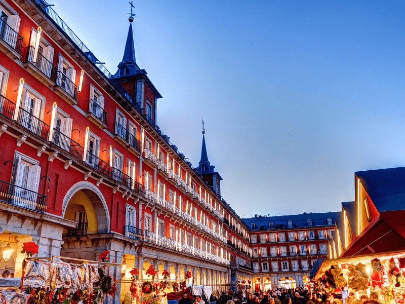 Las mejores ubicaciones para disfrutar de las luces de Navidad en Madrid este 2025-2026