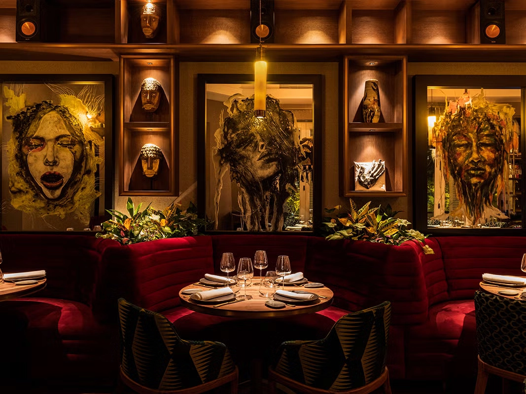 Abya: a restaurant in an old palace, one of the best in Madrid