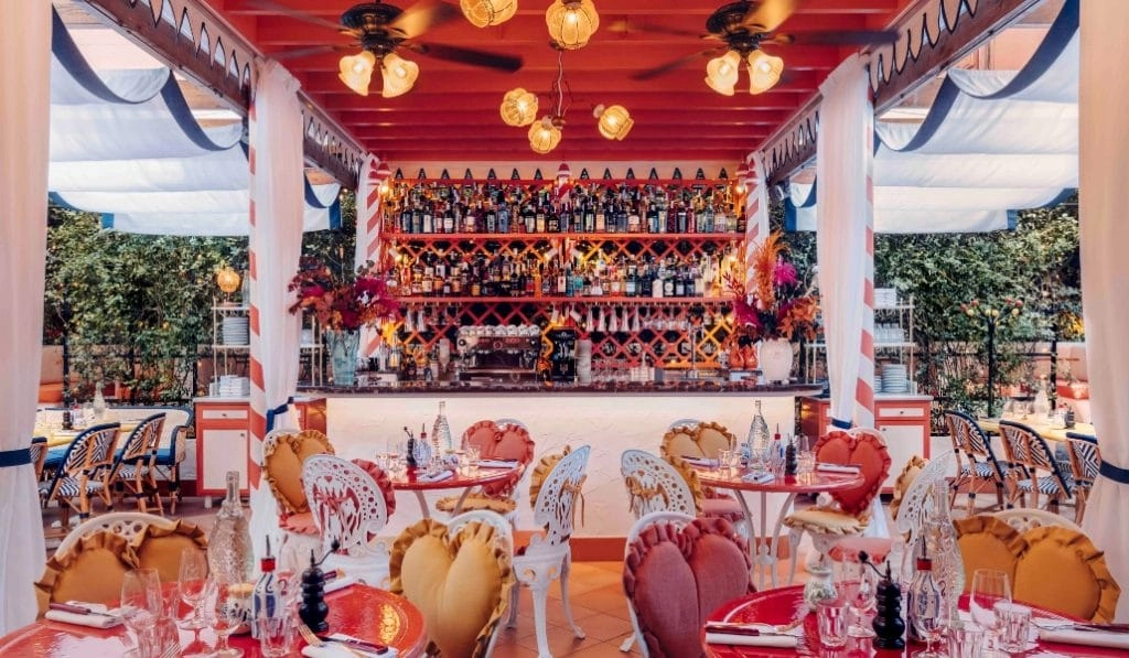 Restaurante romántico con terraza en pleno centro de Madrid